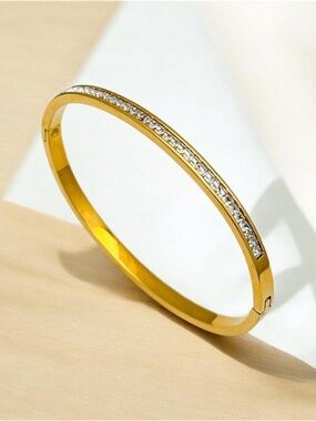 Channel Setting Bangle NWT